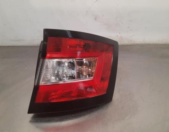 Combination Rearlight SKODA FABIA III Estate (NJ5)