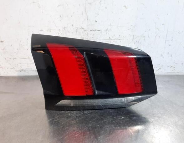 Combination Rearlight PEUGEOT 5008 II (MC_, MJ_, MR_, M4_)