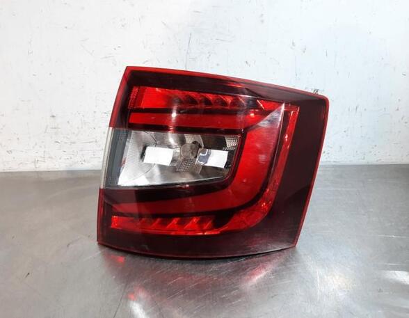 Combination Rearlight SKODA OCTAVIA III Combi (5E5, 5E6), SKODA OCTAVIA IV Combi (NX5)