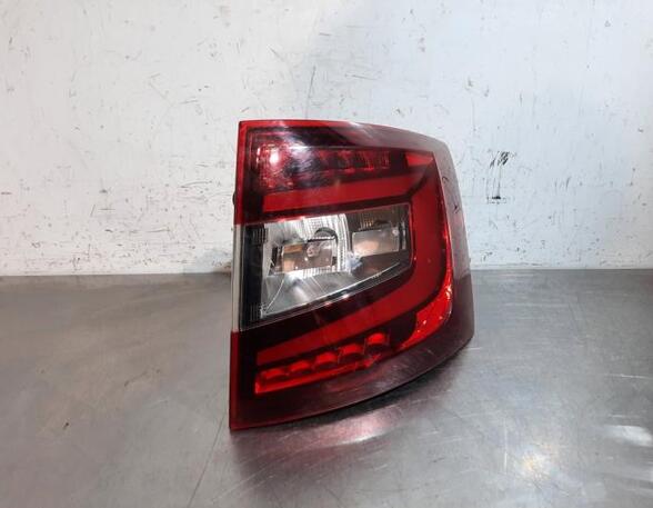 Combination Rearlight SKODA OCTAVIA III Combi (5E5, 5E6), SKODA OCTAVIA IV Combi (NX5)