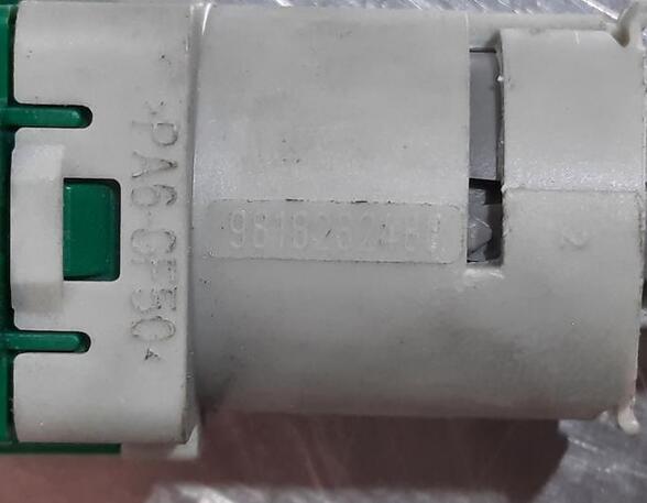 Brake Light Switch CITROËN C3 AIRCROSS II (2R_, 2C_)