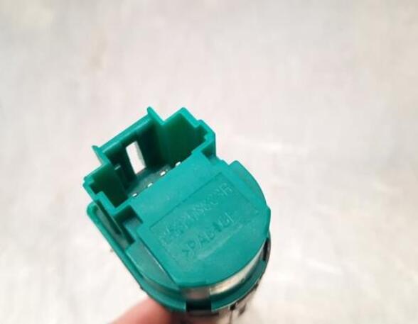 Brake Light Switch RENAULT CAPTUR II (HF_), RENAULT CLIO V (B7_)