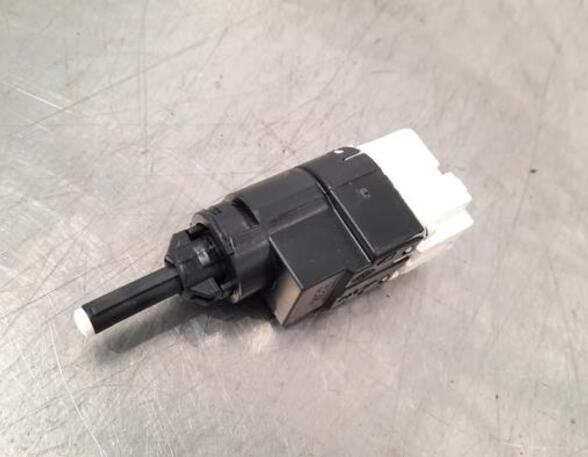 Brake Light Switch RENAULT CAPTUR I (J5_, H5_), RENAULT CLIO IV (BH_), RENAULT CLIO III (BR0/1, CR0/1)