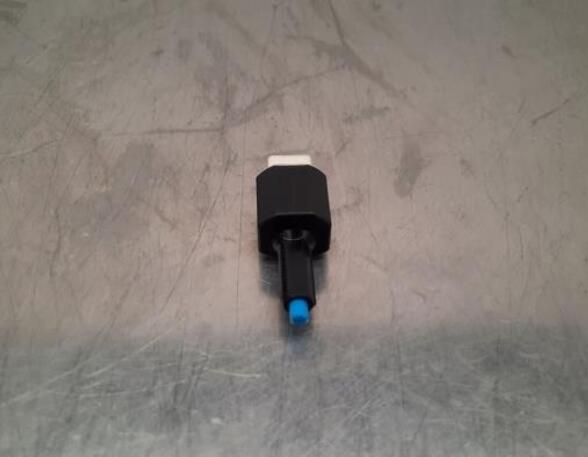 Brake Light Switch LEXUS CT (ZWA10_)