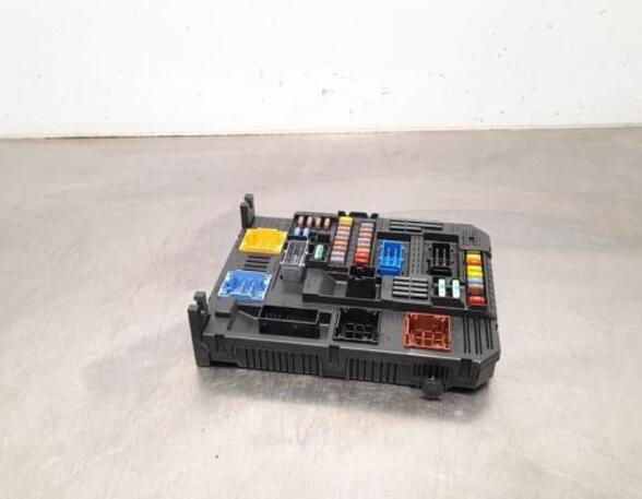 Fuse Box PEUGEOT 308 II (LB_, LP_, LW_, LH_, L3_)