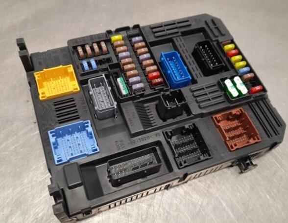 Fuse Box PEUGEOT 308 II (LB_, LP_, LW_, LH_, L3_)