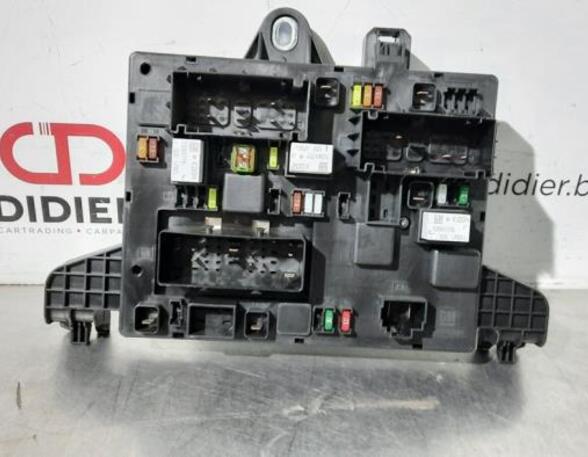 Fuse Box OPEL ZAFIRA TOURER C (P12), OPEL ASTRA J Sports Tourer (P10)