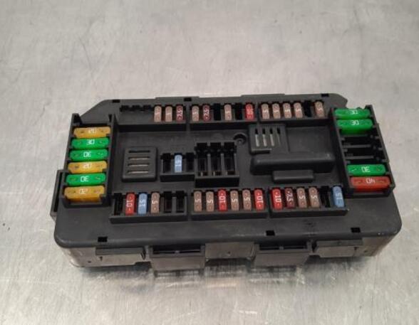 Fuse Box BMW 1 (F20), BMW 3 (F30, F80)