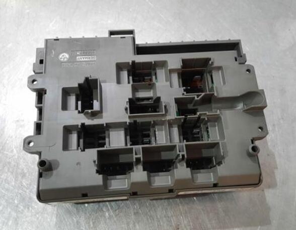 Fuse Box BMW 1 (E81), BMW 1 (E87), BMW 1 Coupe (E82)