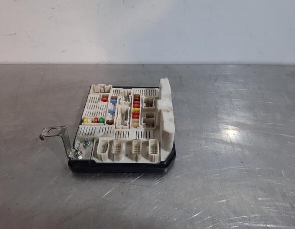 Fuse Box RENAULT MEGANE II (BM0/1_, CM0/1_), RENAULT MEGANE II Saloon (LM0/1_)