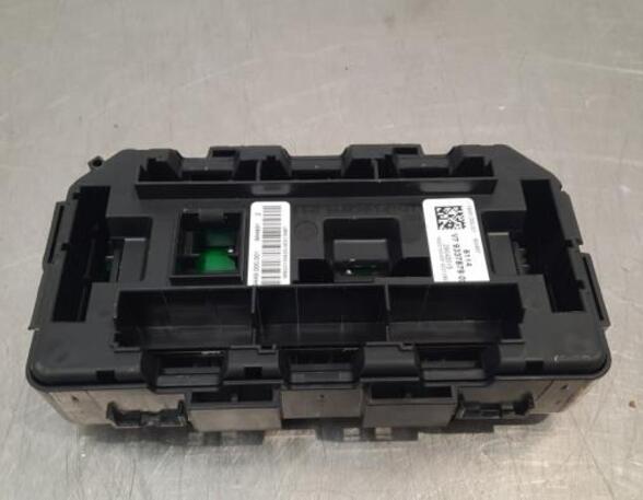 Fuse Box BMW 3 (F30, F80), BMW 1 (F20)