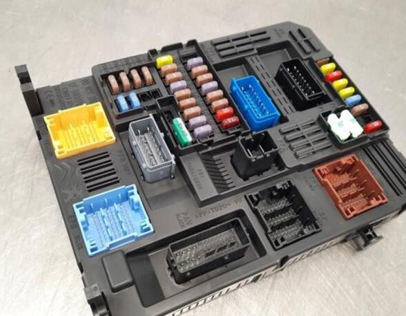 Fuse Box PEUGEOT 308 SW II (LC_, LJ_, LR_, LX_, L4_)