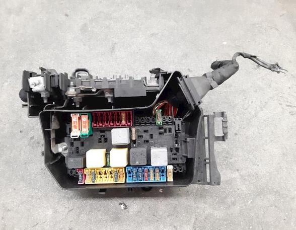 Fuse Box MERCEDES-BENZ A-CLASS (W176)