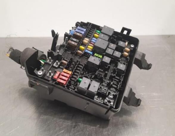 Fuse Box PEUGEOT 308 III (FB_, FH_, FP_, F3_, FM_)