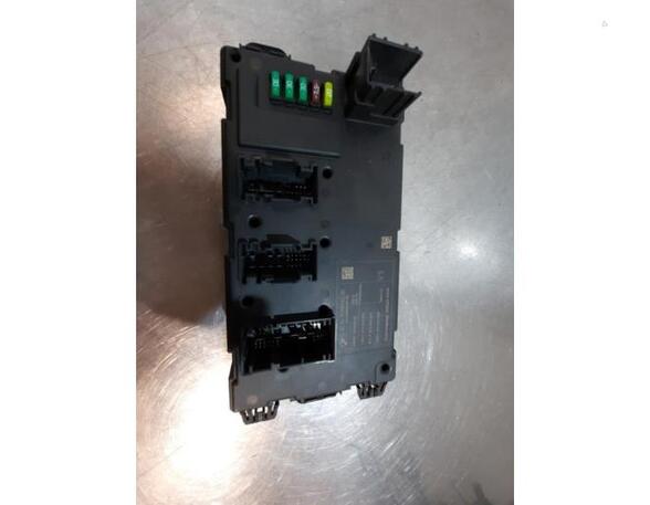 Fuse Box BMW 1 (F21)