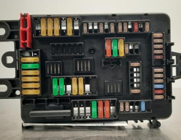 Zekeringkast BMW 1 (F20), BMW 3 (F30, F80), BMW 4 Coupe (F32, F82)