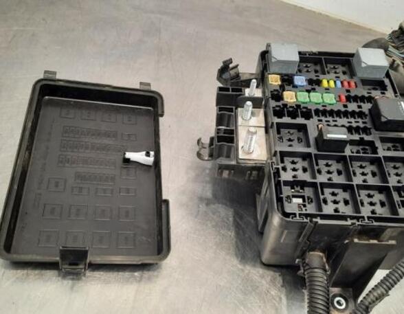 Fuse Box FORD TRANSIT V363 Bus (FAD, FBD), FORD TRANSIT V363 Van (FCD, FDD)