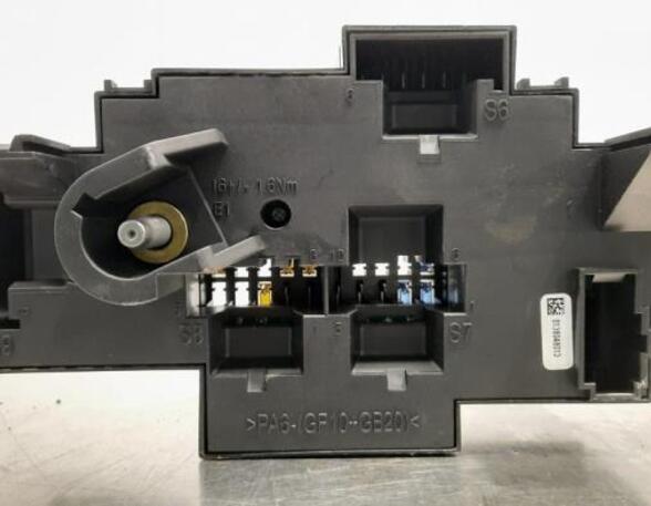 Fuse Box MERCEDES-BENZ GLC Coupe (C253), MERCEDES-BENZ C-CLASS (W205)