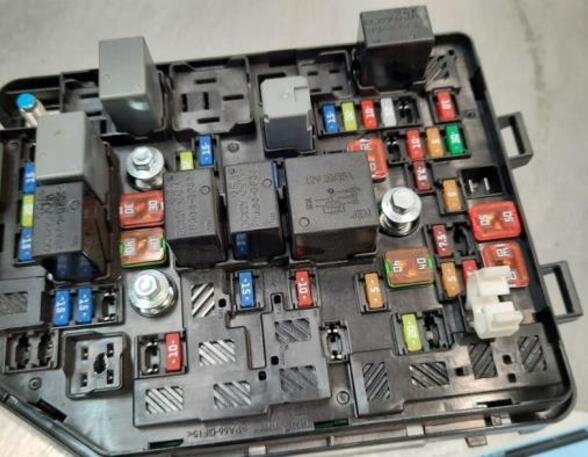 Fuse Box OPEL KARL (C16)