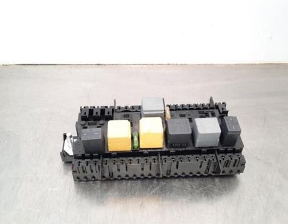 Fuse Box MERCEDES-BENZ GLA-CLASS (X156)