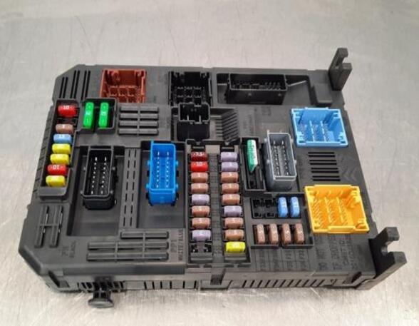 Fuse Box CITROËN C3 AIRCROSS II (2R_, 2C_)