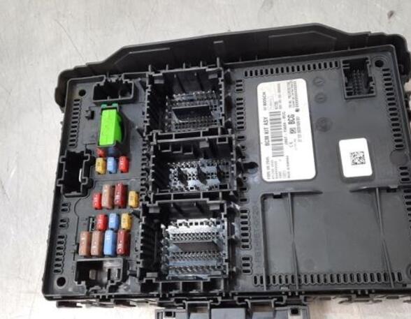 Fuse Box FORD FOCUS IV (HN), FORD FOCUS IV Saloon (HM), FORD FOCUS IV Turnier (HP)