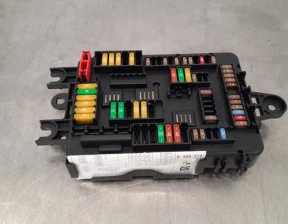 Fuse Box BMW 3 (F30, F80), BMW 1 (F20)