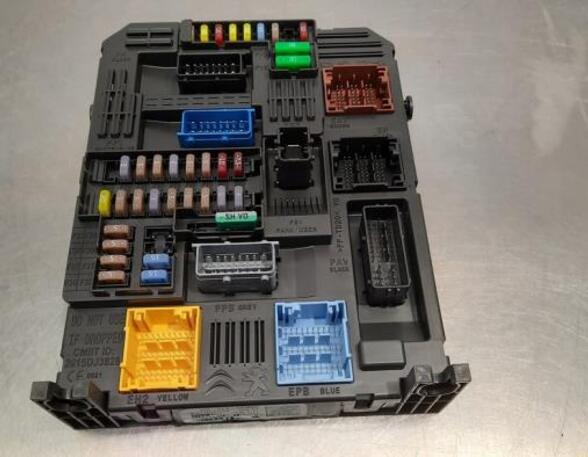 Fuse Box PEUGEOT 2008 II (UD_, US_, UY_, UK_), PEUGEOT RIFTER, OPEL CORSA F (P2JO), CITROËN C3 III (SX)