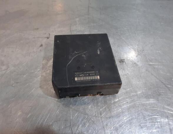 Fuse Box RENAULT MEGANE III Coupe (DZ0/1_)