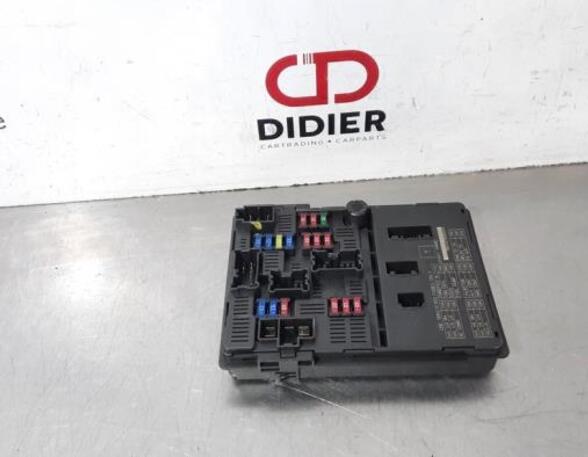 Fuse Box NISSAN MICRA IV (K13_)