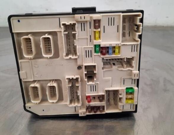 Fuse Box RENAULT MASTER III Platform/Chassis (EV, HV, UV)