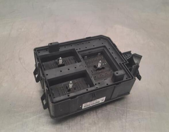 Fuse Box OPEL MOKKA / MOKKA X (J13)