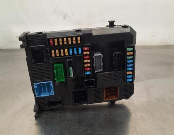 Fuse Box PEUGEOT 208 I (CA_, CC_)