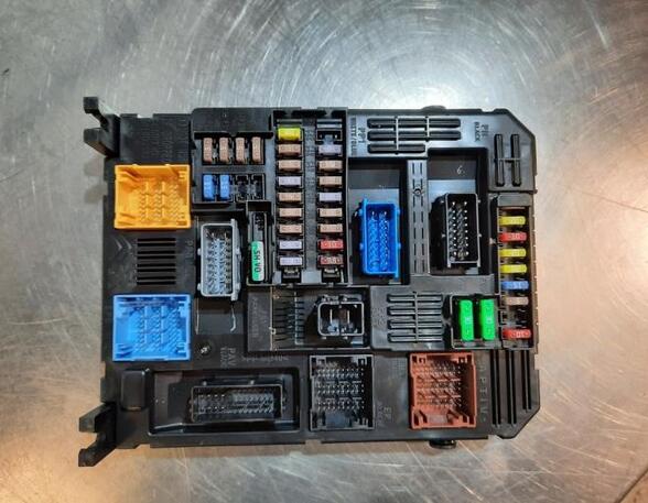 Fuse Box PEUGEOT 308 SW II (LC_, LJ_, LR_, LX_, L4_)