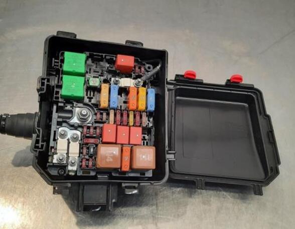 Fuse Box PEUGEOT 208 II (UB_, UP_, UW_, UJ_)