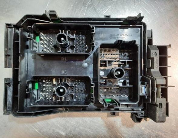 Fuse Box OPEL ASTRA K Sports Tourer (B16)