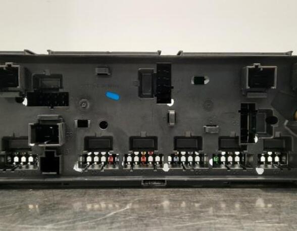 Fuse Box LAND ROVER DEFENDER Station Wagon (L663)