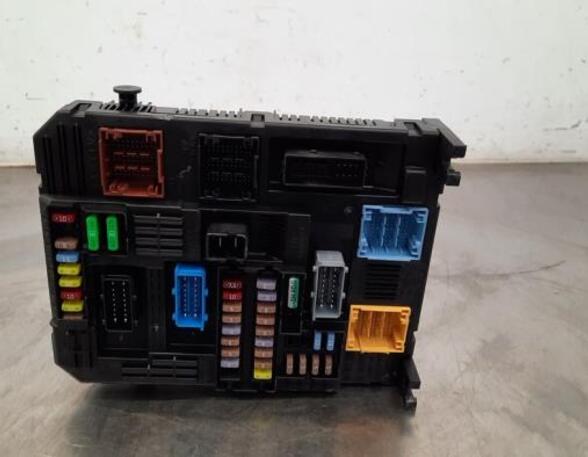 Fuse Box PEUGEOT 5008 II (MC_, MJ_, MR_, M4_)