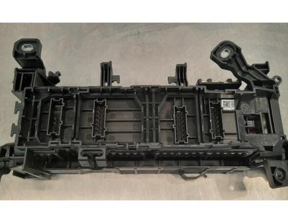 Fuse Box MERCEDES-BENZ GLA-CLASS (X156)