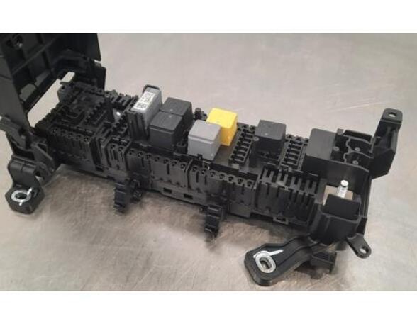 Fuse Box MERCEDES-BENZ GLA-CLASS (X156)