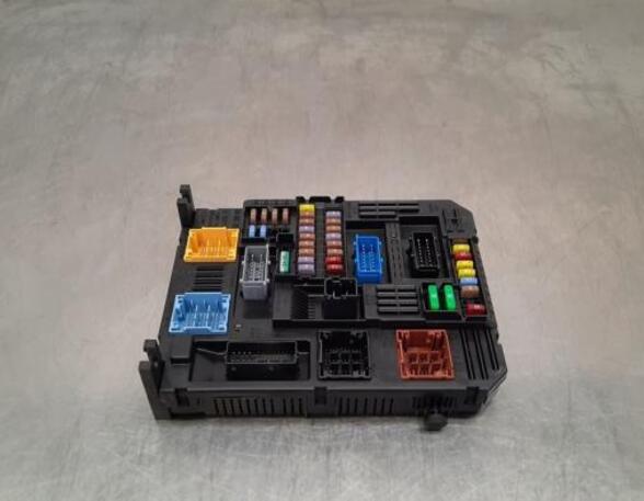 Fuse Box OPEL CORSA F (P2JO)