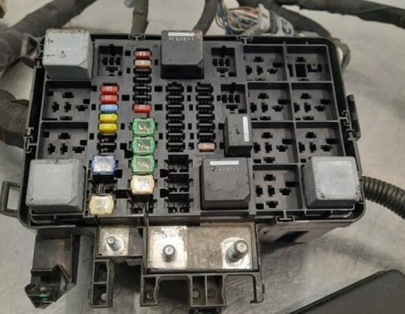 Fuse Box FORD TRANSIT Van (FA_ _), FORD TRANSIT V363 Van (FCD, FDD), FORD TRANSIT V363 Bus (FAD, FBD)