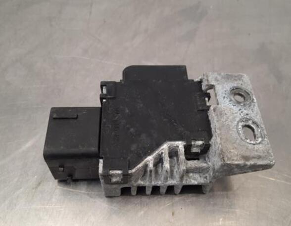 Glow Plug Relay Preheating RENAULT CLIO V (B7_), RENAULT TRAFIC III Van (FG_)