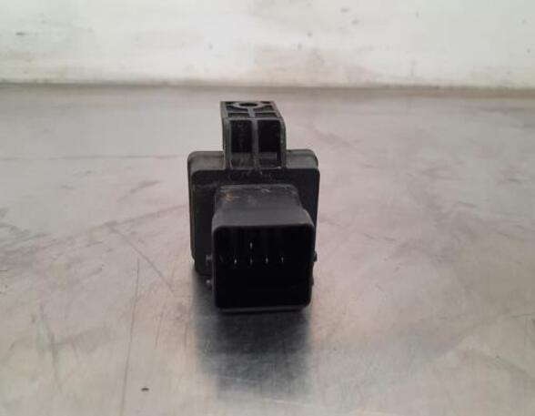 Glow Plug Relay Preheating RENAULT TRAFIC III Van (FG_), RENAULT MASTER III Van (FV)