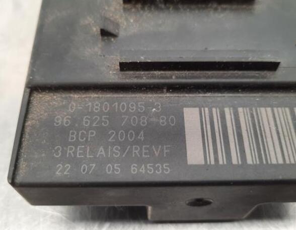 Glow Plug Relay Preheating PEUGEOT 5008 (0U_, 0E_)