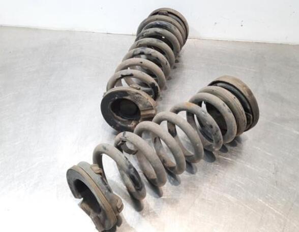 Coil Spring JAGUAR F-PACE (X761)