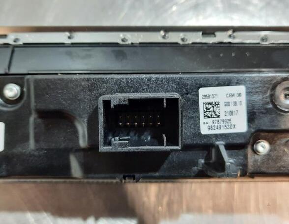 Heating & Ventilation Control Assembly PEUGEOT 5008 II (MC_, MJ_, MR_, M4_)