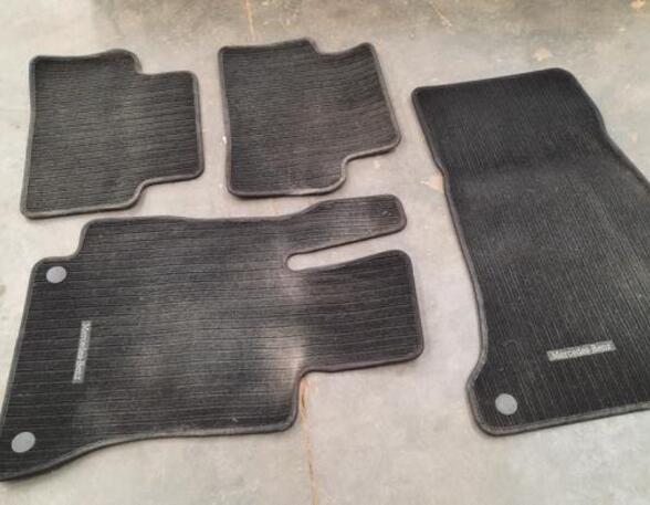 Floor mat (Carpet Mat) MERCEDES-BENZ E-CLASS T-Model (S213), MERCEDES-BENZ E-CLASS All-Terrain (S213)