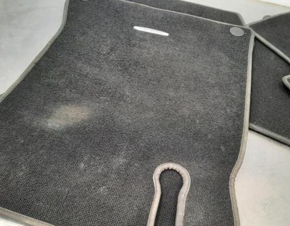 Floor mat (Carpet Mat) MERCEDES-BENZ GLA-CLASS (X156)