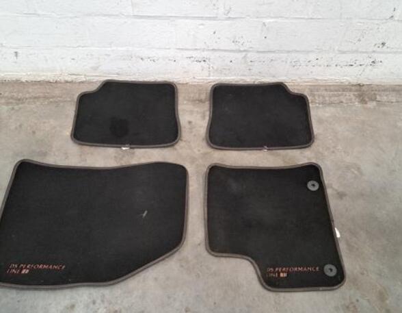 Floor mat (Carpet Mat) DS DS 3 / DS 3 CROSSBACK (UR_, UC_, UJ_)